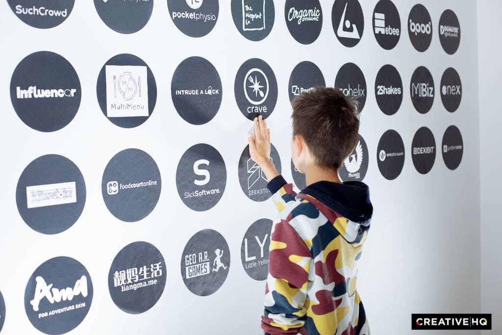 Wall decal dots Removable personalised round wall stickers