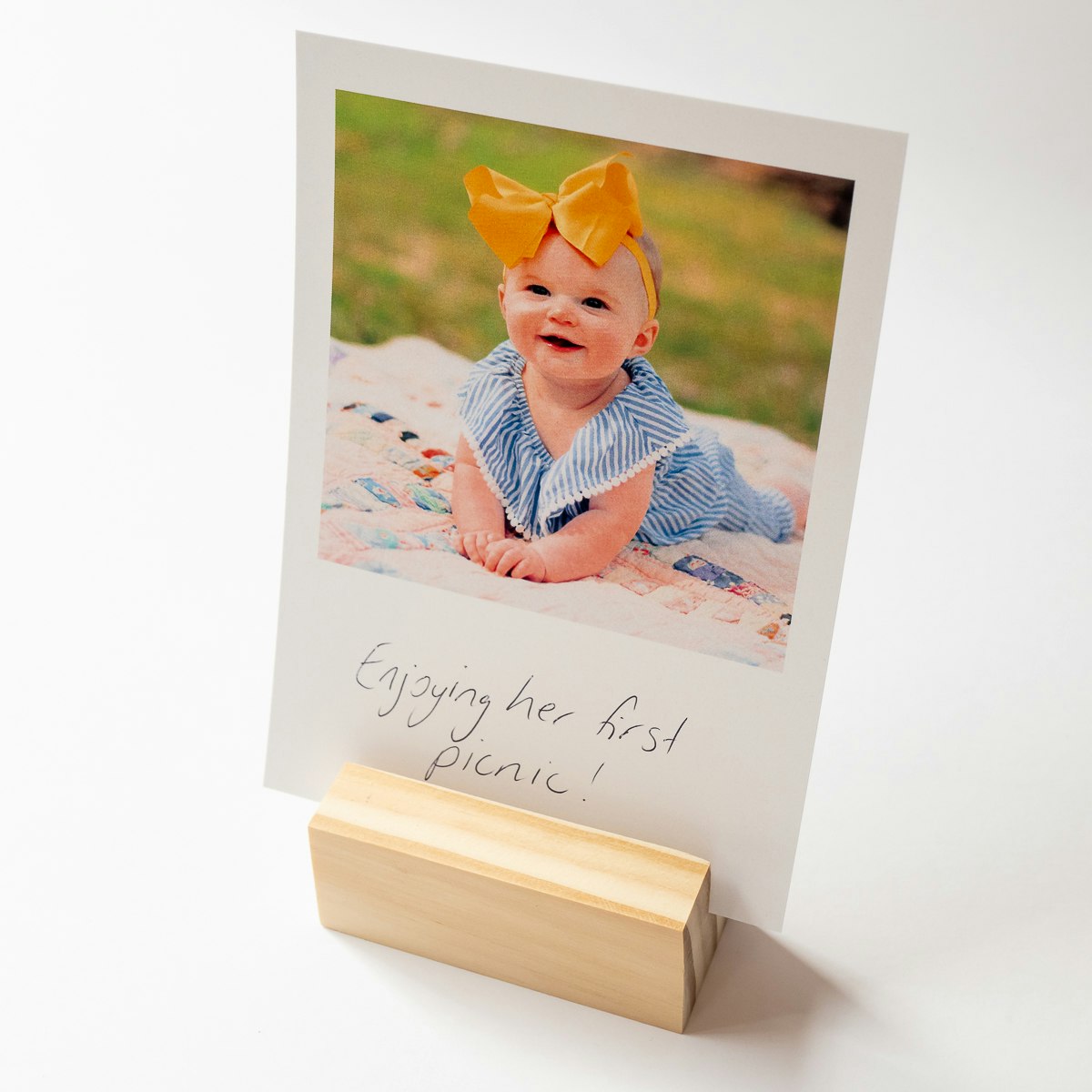 Display your retro prints in a wooden block for an interchangeable display. - Wooden blocks - HappyMoose