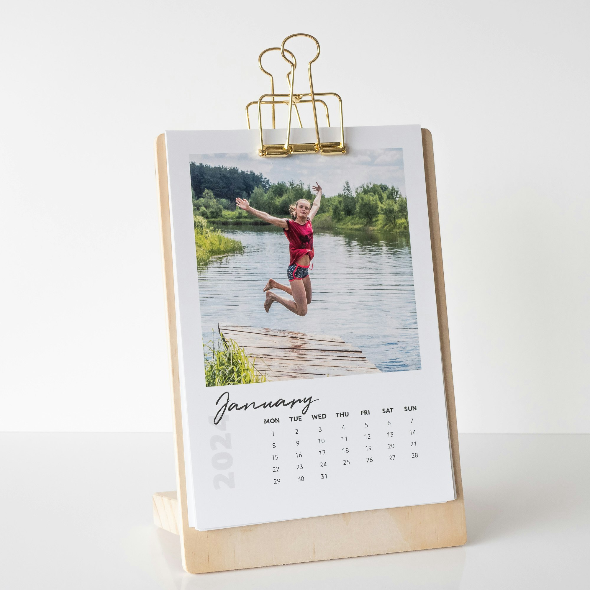 Pairs perfectly with our calendar prints for easy gifting. - Photo stands - HappyMoose